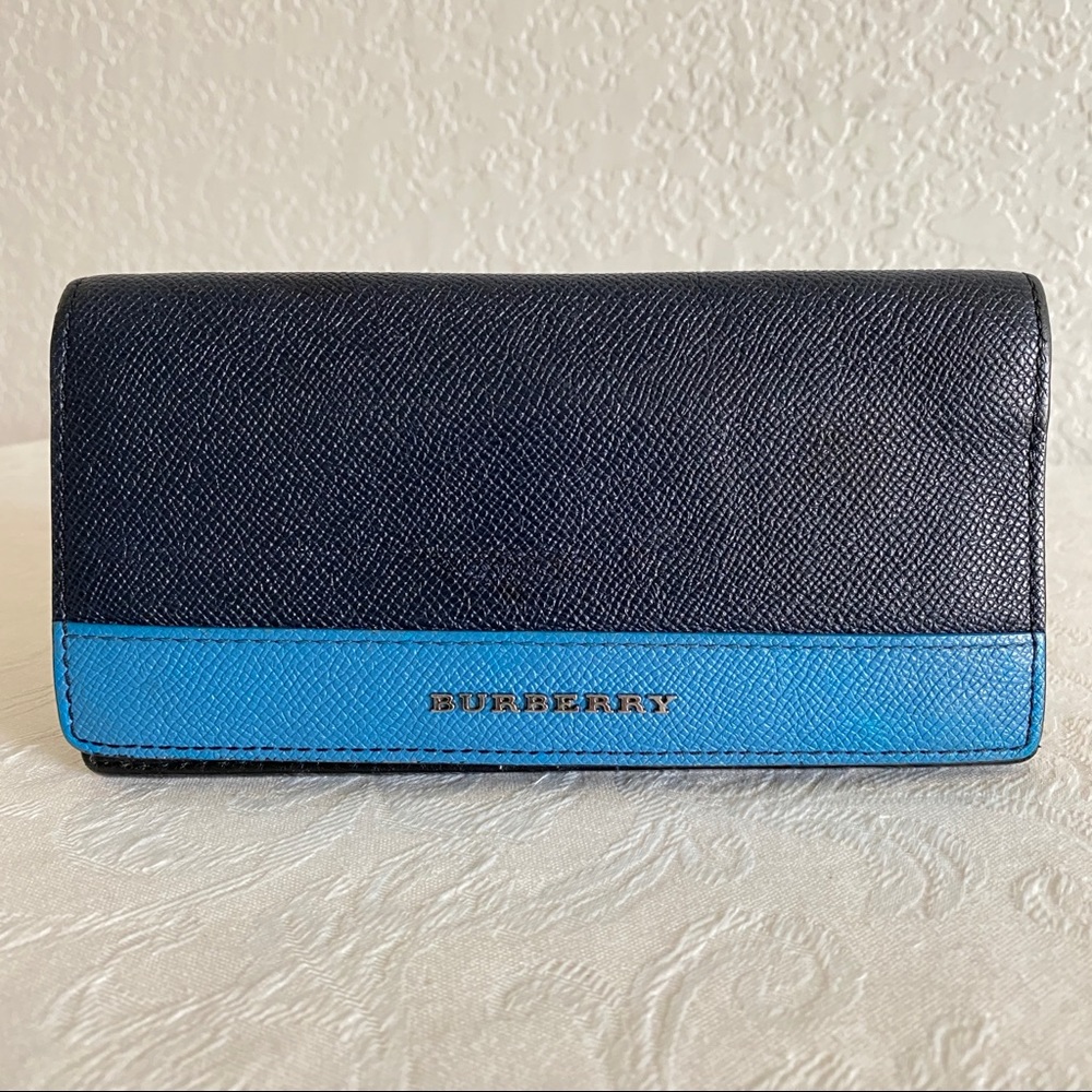 Burberry navy blue long wallet